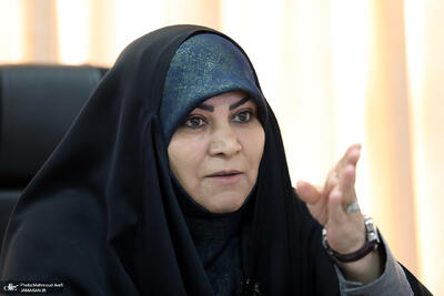  سکینه پاد، دستیار اسبق رئیس جمهور: استدلال برخی نمایندگان این است که سازمان محیط زیست را تعطیل کنیم و فقط قانون حجاب را اجرا کنیم/ طرح اصلاح قانون مهریه امنیت روانی زنان را به‌هم زده/ اگر قانون حجاب انقدر ماورایی نبود،  شورای امنیت مانع اجرا شدنش نمی‌شد