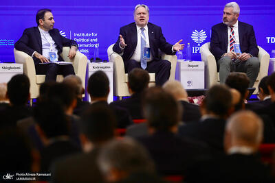  نشست های تخصصی اجلاس بین المللی تحت تهاجم؛ تجاوز و دفاع