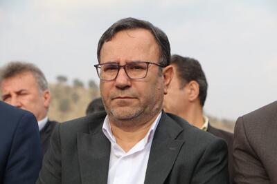  آغاز عملیات اجرایی بند انحرافی آبدیفه گامی برای نجات باغات تشنه خرم‌آباد