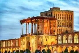  تحقیق در مورد کاخ عالی قاپو