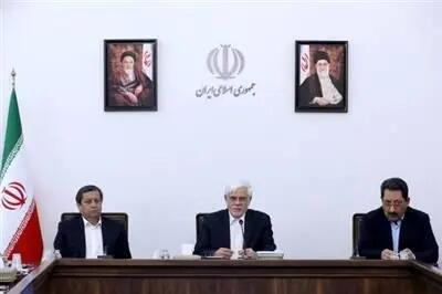  استعفای عارف تکذیب شد