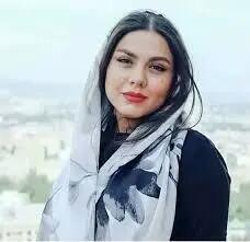  پاسخ متفاوت آزاده به پرسش درباره تغییر چهره: «می‌خواستم ببخشم، اما نتوانستم»  +فیلم