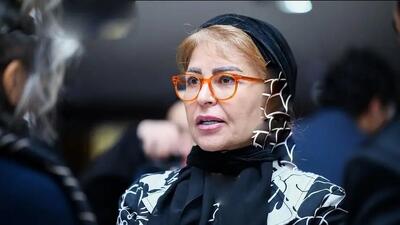  فیلم / نگاهی به  حضور بازیگران در مراسم یادبود  همایون ارشادی / از اکرم محمدی تا  مهراوه شریفی‌نیا از امین حیایی تا امین حیایی، رضا ناجی و...