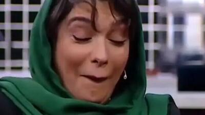  فیلم/ سکانس فوق خنده دار شب آهنگی: سوال بامزه حامد آهنگی و جواب سم الیکا عبدالرزاقی و نابودی امین زندگانی/مغول هم با بخارا اینکارو نکرده بود...