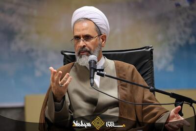  آیت الله اعرافی: نگاه نقادانه به گفتمان های فلسفی تقویت شود