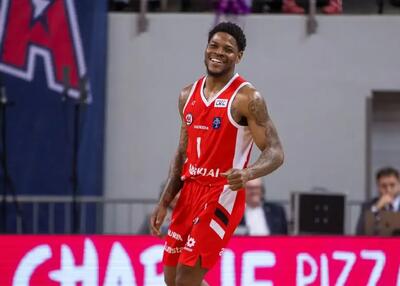  محرومیت بازیکن آمریکایی کاله به دلیل مصرف حشیش!