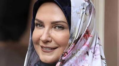  ۶۰ سالگی جذاب لعیا زنگنه ستاره‌ی محبوب دهه‌ ۷۰ | راز جوانی جاودانه بازیگر نقش «مریم در پناه تو» چیست؟