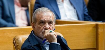  پزشکیان: نیاز خودروسازان خرید فناوری روز باشد