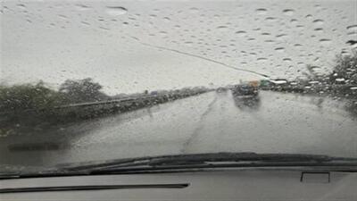  لغزندگی جاده کرج چالوس در پی بارش ها