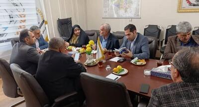  حداقل حقوق باید واقعی باشد؛ مطالبه جدی در دیدار کارگران با  نماینده مجلس