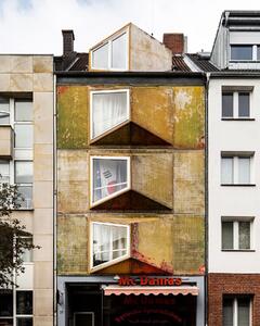  این ساختمان بی رنگ و رو یک اثر مهم معماری است!