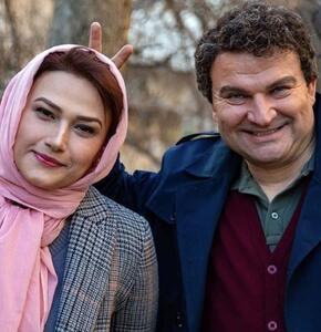  تاریخ وبگردی | ژست کالیفرنیایی لادن مستوفی در کنار یک ساحل بکر
