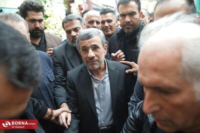  مراسم یادبود زرین احمدی‌نژاد