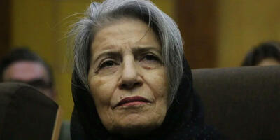  محبوبه خانم مشهور «بامداد خمار» با کت رنگارنگش جلب توجه کرد - چی بپوشم