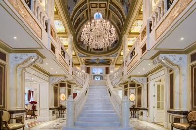  خانه‌ای که در چیدمانش کلی پول هدر رفت و شبیه مسجد شد - چیدانه