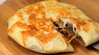  «طرز تهیه یک غذای سریع با نان، گوشت و پنیر در ۱۰ دقیقه»