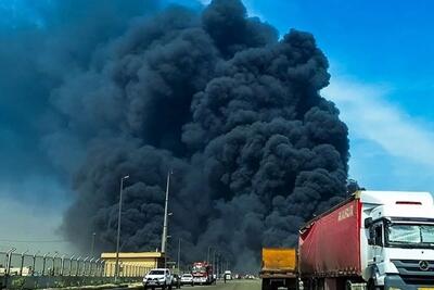  استاندار هرمزگان درباره حادثه بندر شهید رجایی: ۵۸ نفر جان باختند، به ۲۵۰۰ خودرو خسارت وارد شد و ۱۹۵۰ تن را دچار صدمه کرد/ بر اساس بررسی‌های اولیه، ۶.۵ همت خسارت به صاحبان کالا وارد شده که بیمه‌ها تنها پرداخت ۳.۳ همت آن را تعهد کرده‌اند