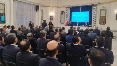  عارف پای حرف دل تجار ایرانی در روسیه نشست