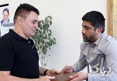  طعنه محمد بنا به تاج: چرا نمی‌توانی علیرضا دبیر باشی؟ +واکنش به ویدیوهای رسول خادم - مجله اینترنتی کولاک