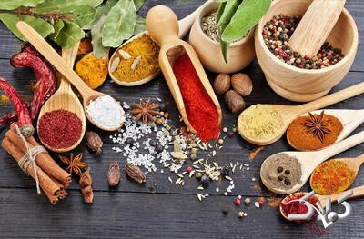  زمان طلایی ادویه‌ها؛ چرا شناخت لحظه درستِ افزودن عطرها طعم غذا را دگرگون می‌کند؟ - مجله اینترنتی کولاک