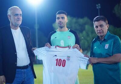  پیراهن شماره 100 «تیم ملی» بر تن مهدی طارمی - پارس فوتبال
