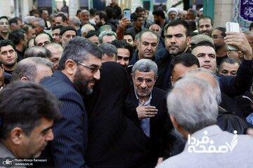  حضور چهره‌ها در مراسم ختم خواهر احمدی‌نژاد + عکس