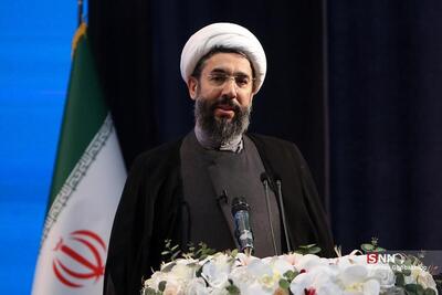  حجت الاسلام رستمی: ماموریت اول پیامبر اکرم، گشایش علمی و خارج کردن بشر از جهالت بوده است + فیلم