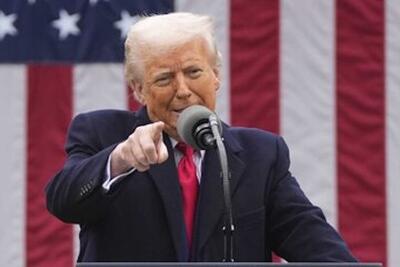  ترامپ: یا با من باشید؛ یا له می‌شوید!