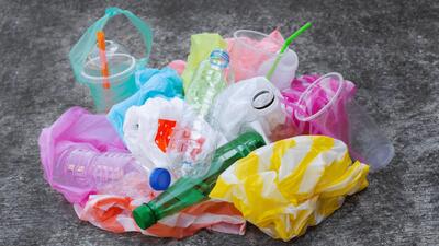  روشی جدید برای بازیافت کارآمد ضایعات بطری‌ها و منسوجات + ویدیو