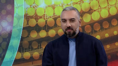  مجری:استقلال‌خوزستان‌همچنان‌در‌اعتصاب‌!