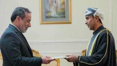  تسلیم رونوشت استوارنامه سفیر جدید سلطنت عمان به وزیر امور خارجه کشورمان