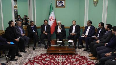  دیدار عارف و دانشجویان ایرانی در روسیه