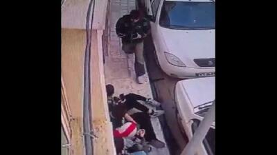 عاملان زورگیری تلفن همراه در مشهد دستگیر شدند+ فیلم
