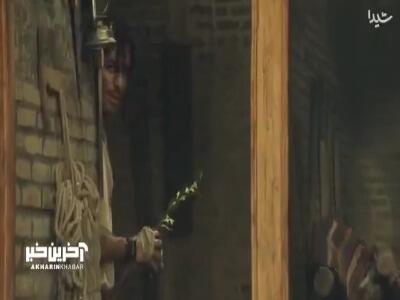 محبوبه به رحیم نجار گل هدیه داد!