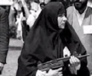  تنها زن محافظ امام خمینی(ره) در دوران تبعید که بود؟