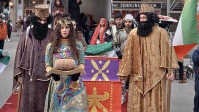  تجزیه کوروش به دست سلطنت طلبان