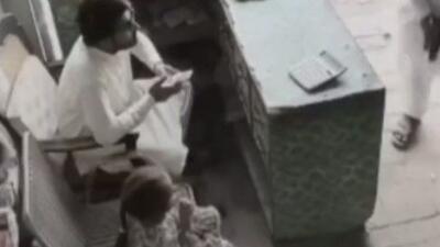  این آبنبات وجدان دزد را بیدار کرد!