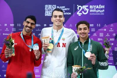  پرواز در آب با سامیار؛  مردی که در غربت برای تمرین کردن، کار می کرد!