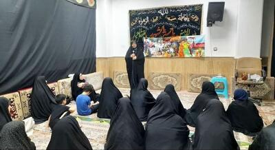  تصاویر توزیع آش توسط بانوان قمی برای بارش باران