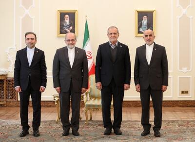  یکی از مسئولیت‌های مهم سفرا، خنثی‌سازی فضای‌سازی‌ها، روایت‌سازی‌های نادرست و تبلیغات ضدایرانی است