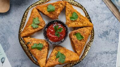  طرز تهیه پیراشکی میکری خوشمزه با ساندویچ ساز