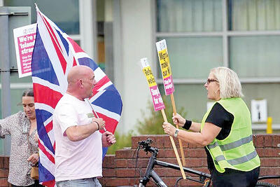  پایان دوران «آهن‌ربای پناهندگی»