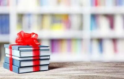  اهدای ۸۰۰۰ بسته کتاب و دفتر به زندان‌های استان البرز