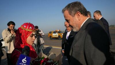  وزیر امور خارجه: همکاری استانداران ساحلی خزر برای حل مشکلات موثر است
