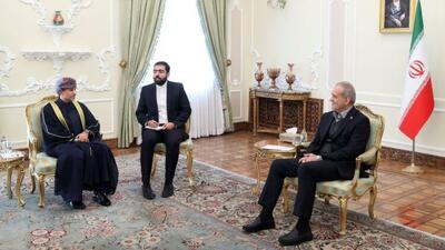  پزشکیان: روابط ایران و عمان با قدرت، استحکام و آینده‌نگری تداوم خواهد یافت