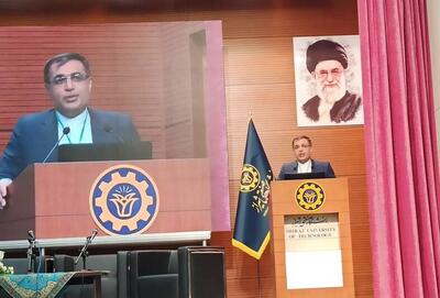  معاون استاندار فارس: بی‌توجهی به علم و دانش ریشه بسیاری از مشکلات اقتصادی و فناورانه ایران است