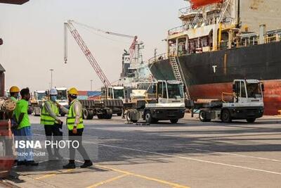  اتصال خشکی و دریا توسط راهنمایان کشتی انجام می‌شود