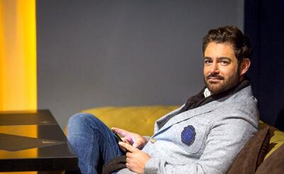  پیاده روی محمدرضا گلزار و آیسان خانوم تو دریاچه چیتگر | آقا با خانوم جوونش چه لباسای برندی ام پوشیدن