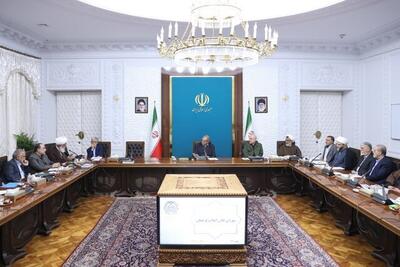  پزشکیان: رعایت قوانین عفاف و حجاب باید از سوی مدیران و کارکنان دستگاه‌ها آغاز شود