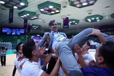  ماجرای دعوای وحید شمسایی و عادل فردوسی‌پور - کلبه سرگرمی